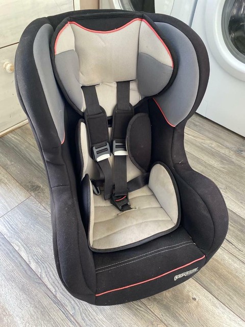 pampero car seat halfords